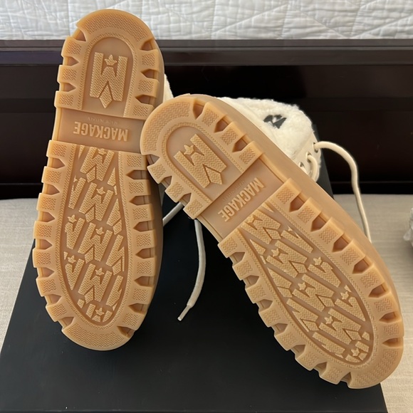 Mackage Lug Sole boots - Picture 10 of 11